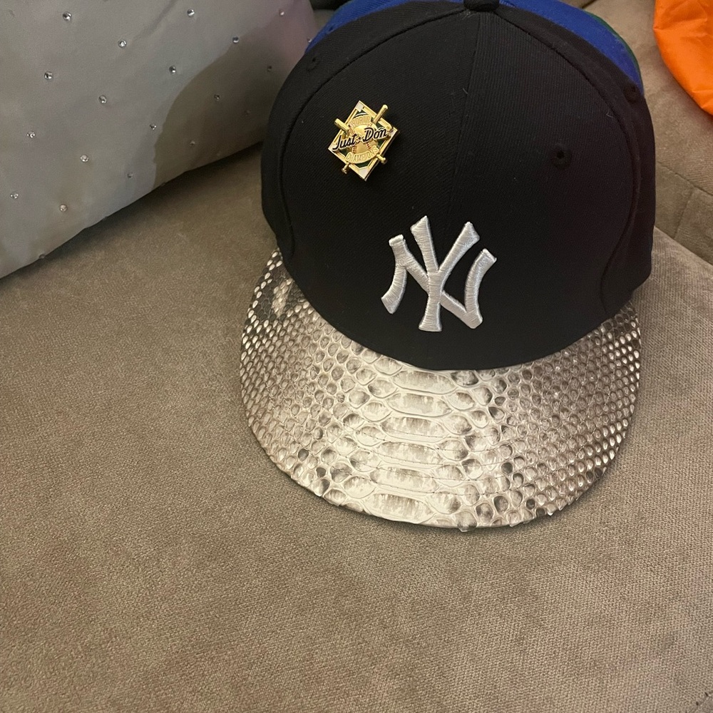 Just Don fitted hat
